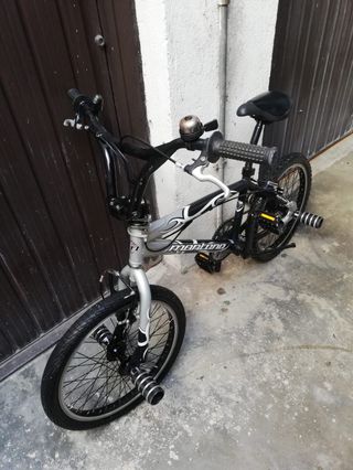 Bicicletta BMX Montana