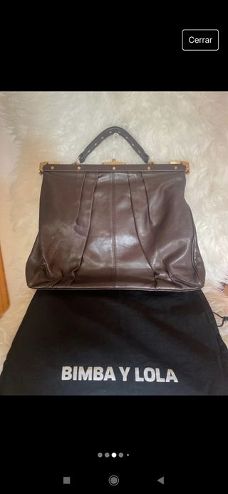 Bolso de piel.