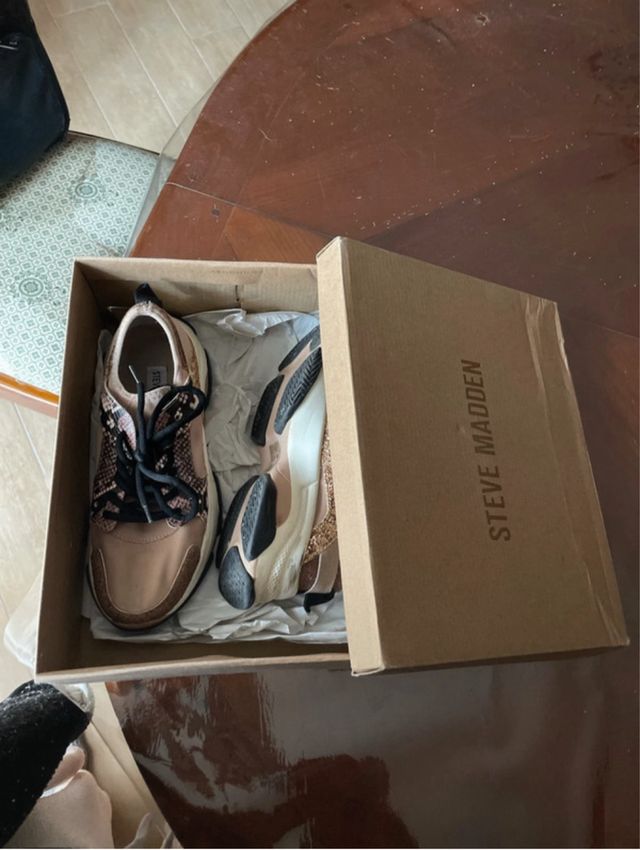 Sneakers/scarpe/shoes steve madden 38