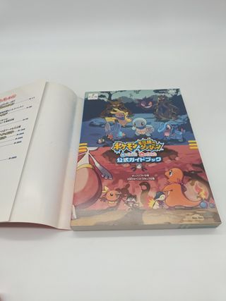 Guía Oficial Pokémon Mundo Misterioso Rojo y Azul