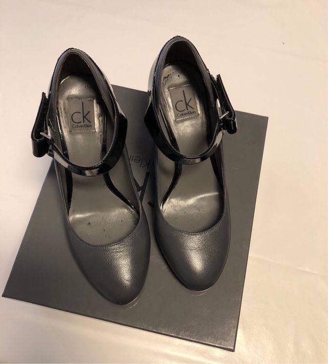 Zapatos tacon Calvin Klein 