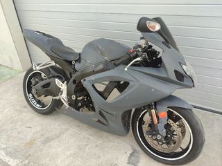 Gsxr 750 k7 piezas