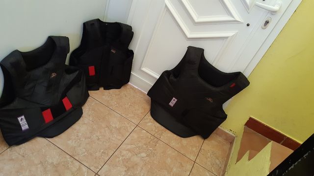 Chalecos para montar a caballo