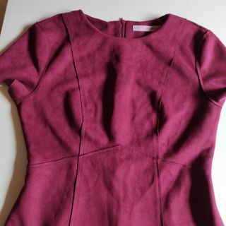 Vestido burdeos efecto ante