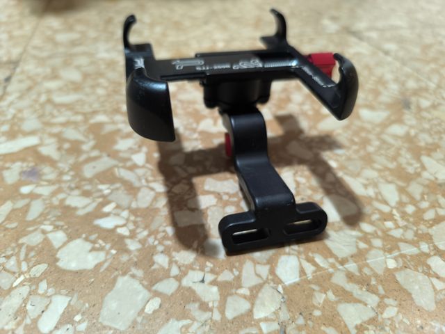 Soporte móvil bicicleta o patinete