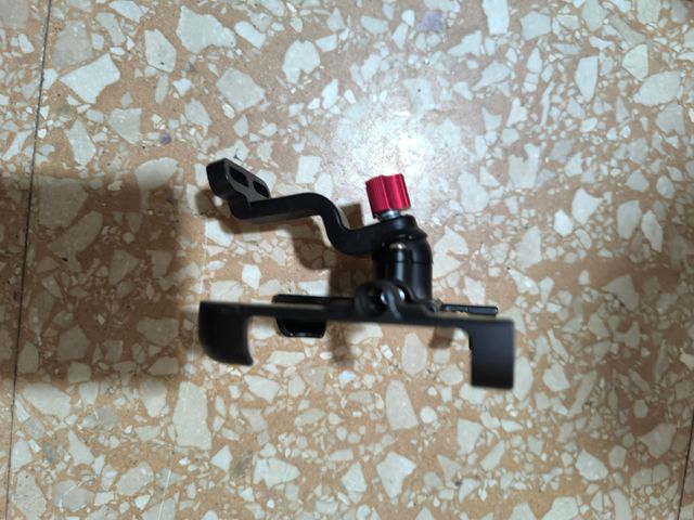 Soporte móvil bicicleta o patinete