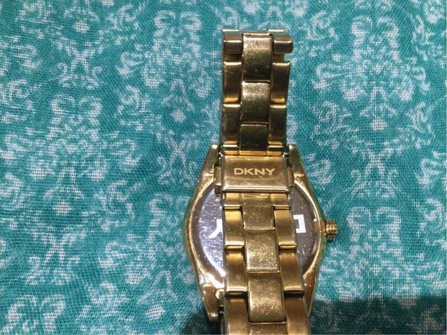 Reloj DKNY autentico