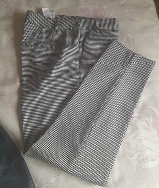 Pantalón Zara