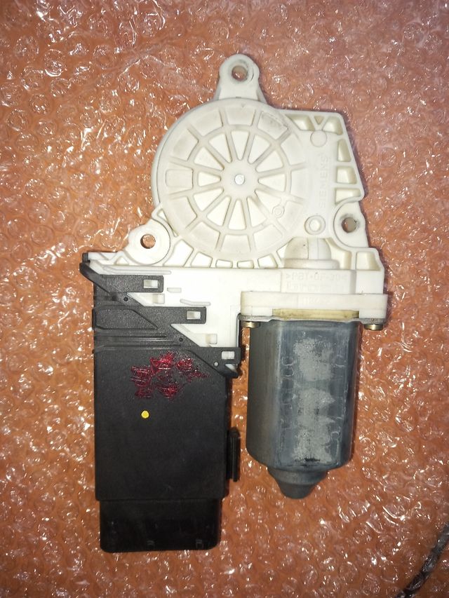 Volkswagen Golf 2000