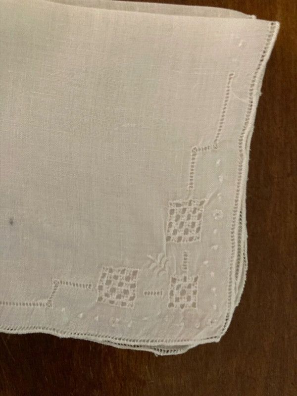 Fazzoletti antichi ricamo finissimo a mano. France