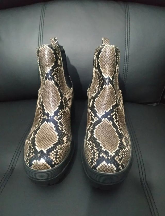 Botines animal print nuevos