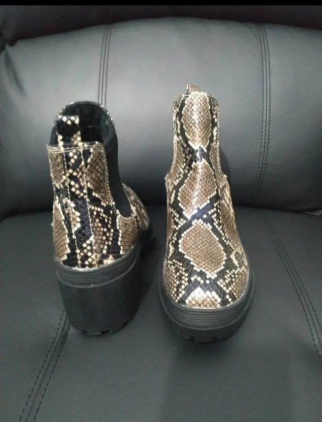 Botines animal print nuevos