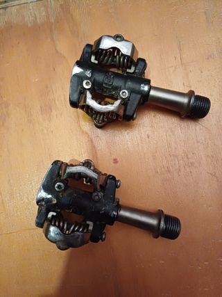 Pedales automáticos 