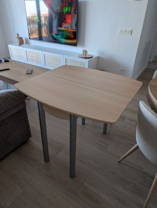 Tavolo e sgabelli allungabili/pieghevoli
