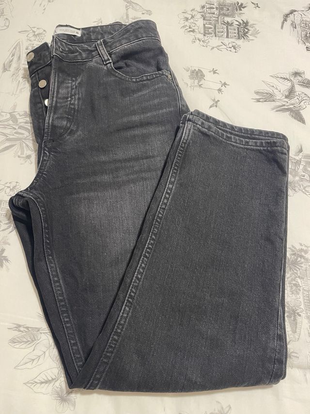 Pantalon vaquero negro Zara