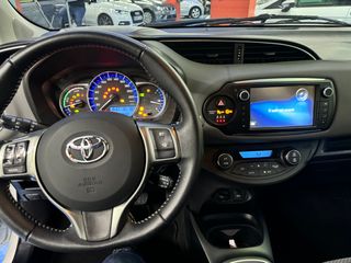 Toyota Yaris 2015