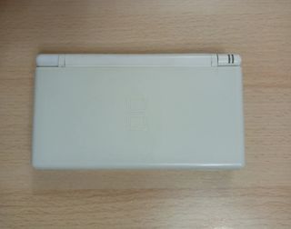 Nintendo ds con lápiz táctil Pokémon 