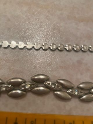 Due bracciali in acciaio