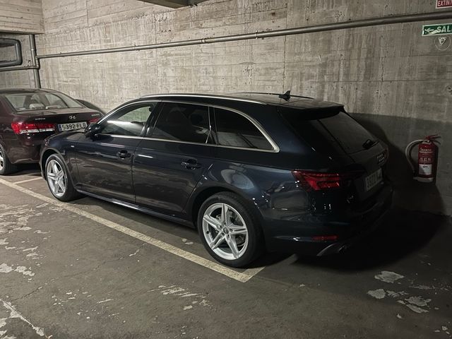Audi A4 190cv 2.0 S tronic s line full extras