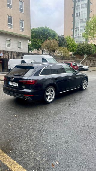 Audi A4 190cv 2.0 S tronic s line full extras ECO