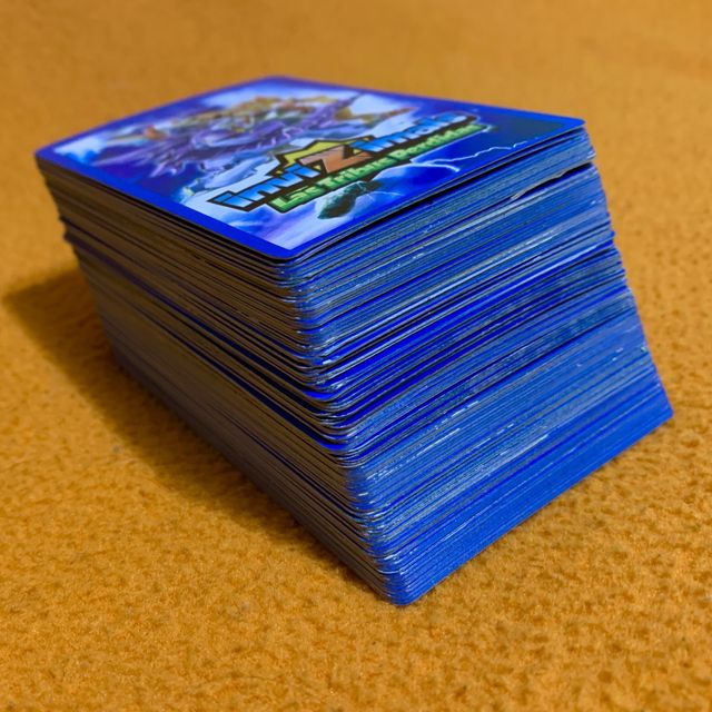 Set di carte Invizimals «Le tribù perdute»