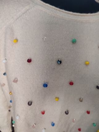 Jersey suave con piedrecitas 