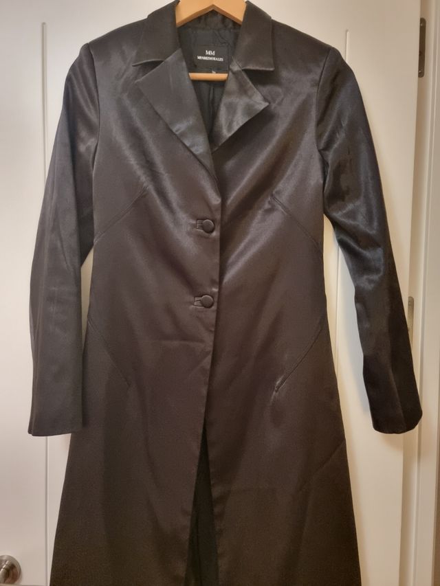 Abrigo de vestir negro