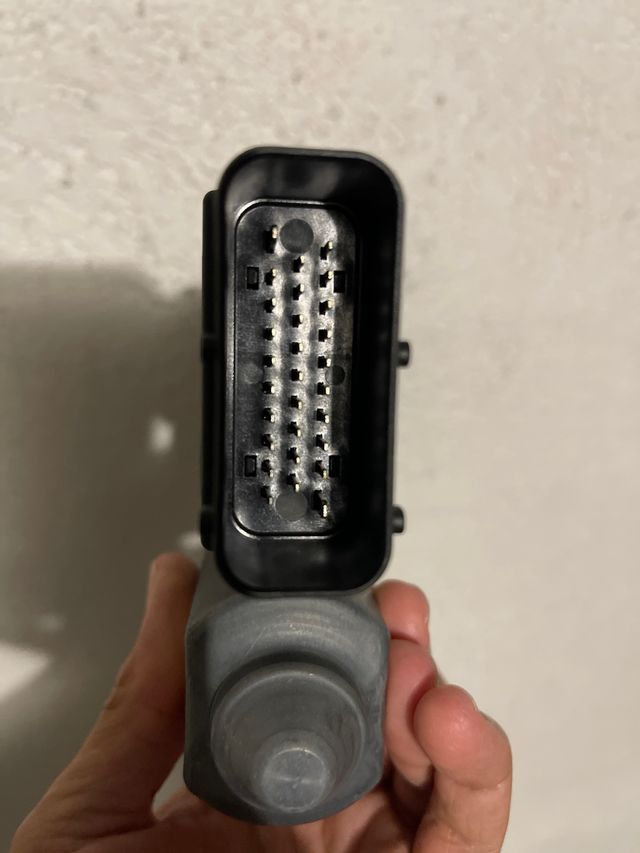 MOTOR ELEVALUNAS DELANTERO GOLF 4