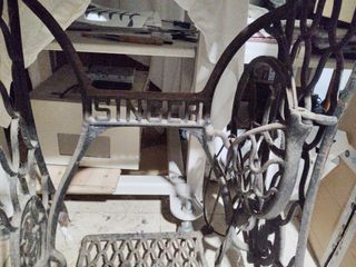 Maquina de coser antiquísima, Singer