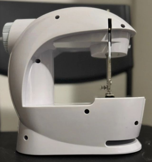 Mini macchina da cucire