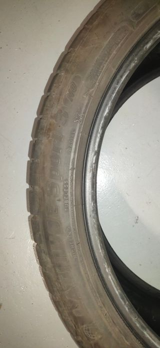 NEUMATICOS 295/35 R21 103Y