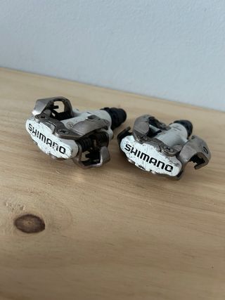 Pedales Shimano M520