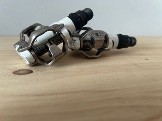 Pedales Shimano M520