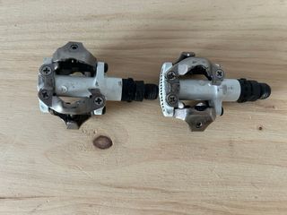 Pedales Shimano M520