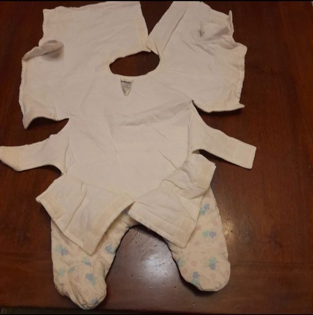 Tutina imbottita da esterno bianca 0/6 mesi