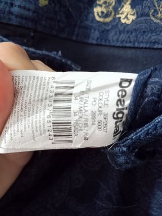 Pantalones azul marino desigual