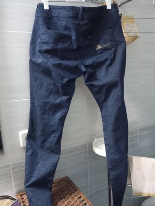 Pantalones azul marino desigual