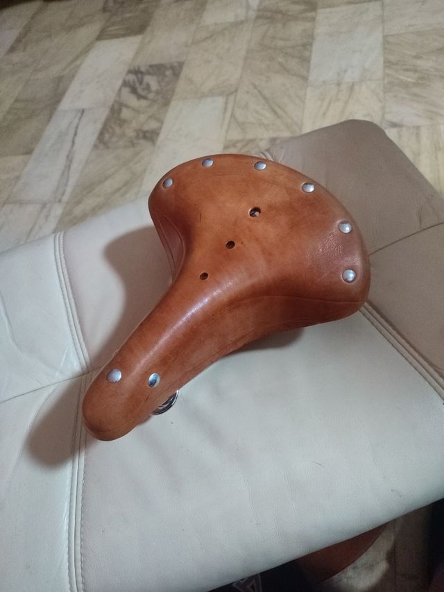 Sillín bicicleta vintage cuero muelles