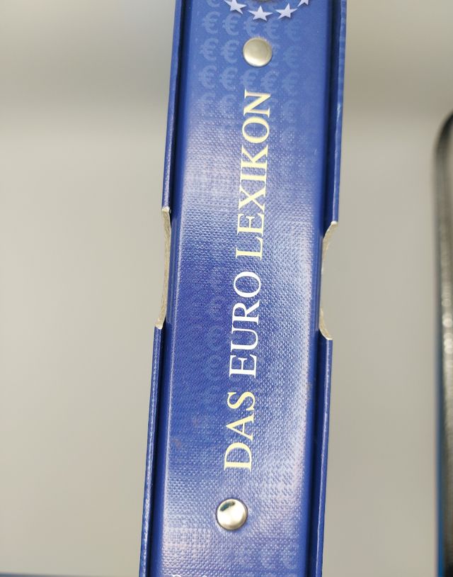 ALBUM EUROS CON 60 MONEDAS S/C