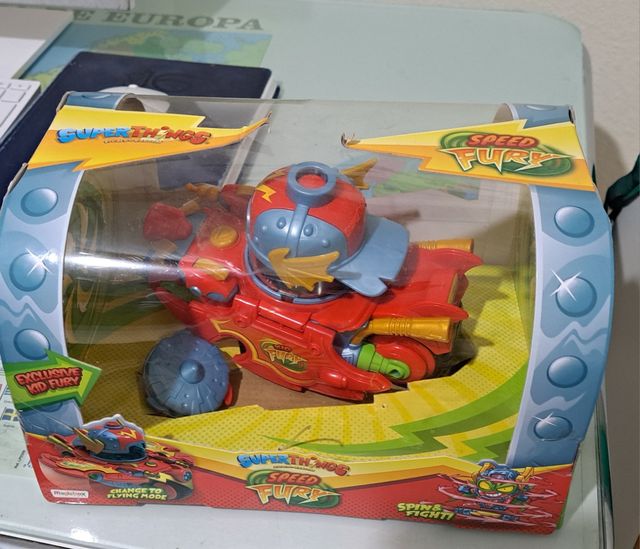 Superthings, juguetes