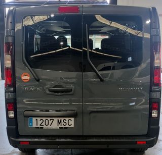 Renault Trafic Automática 150 cv - 9 Plazas