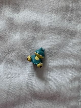 3 Pokemon miniatura: Croconaw, Munchlax y Slowpoke