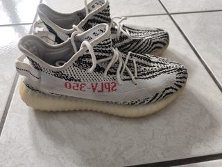 Adidas Yeezy Boost 350 Zebra 