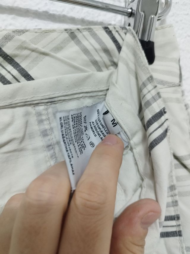 Pantalones tela cortos hombre 