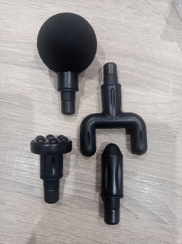 Pistola de masajes + Accesorios
