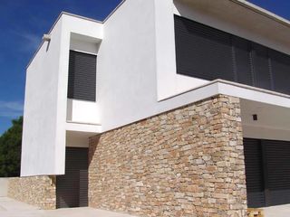 • Construcciones • Rehabilitaciónes • Reformas •  