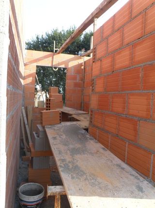 • Construcciones • Rehabilitaciónes • Reformas •  