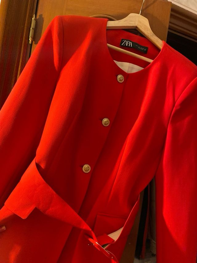 Chaqueta preciosa roja