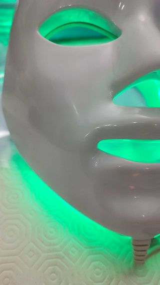 MASCHERA VISO FOTOTERAPIA PROFESSIONALE 