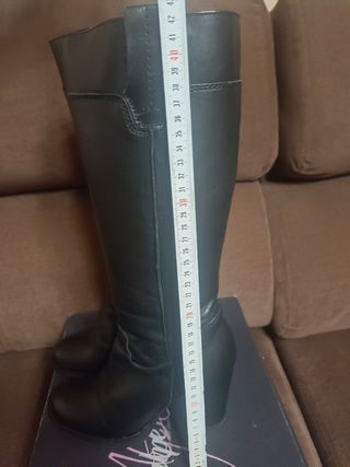 Botas altas de mujer